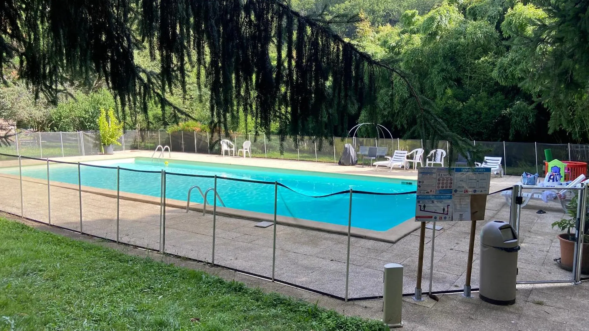 ホテル La Bastide D'Albignac Le Dourn フランス
