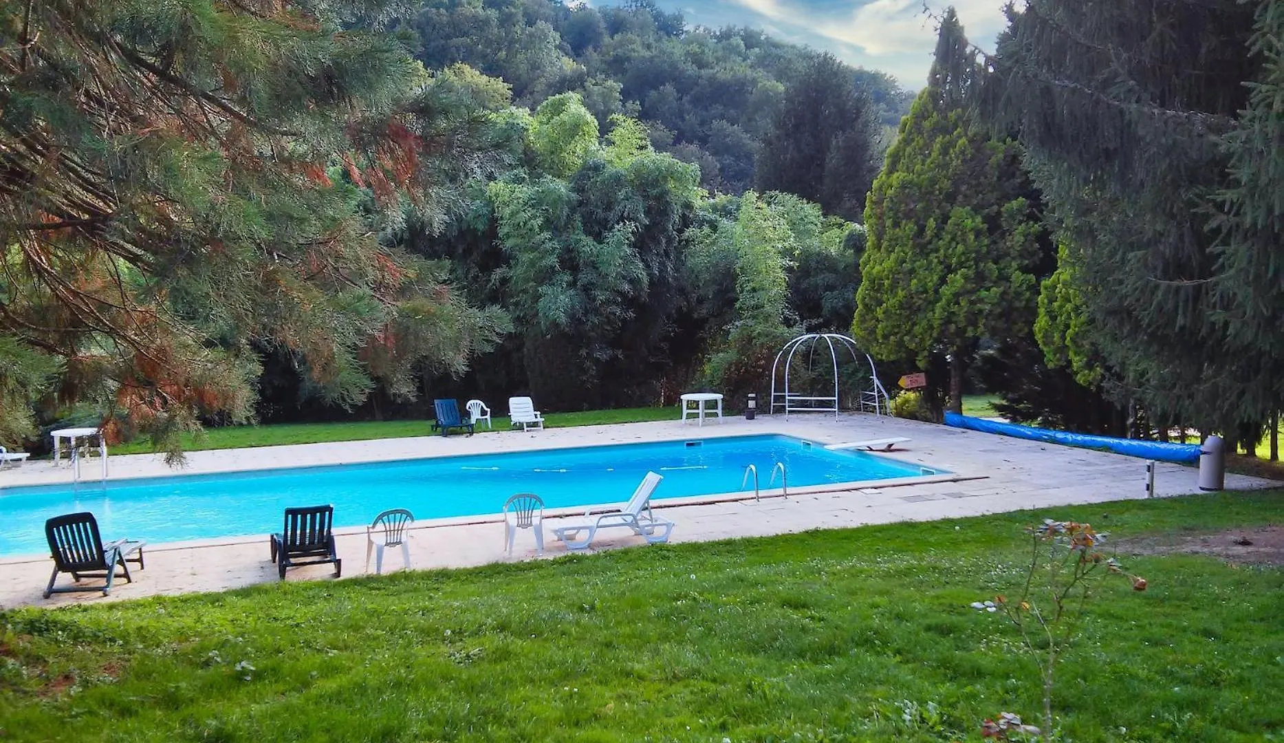 ホテル La Bastide D'Albignac Le Dourn 0*,